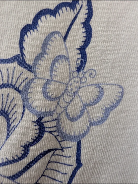 White Long-Sleeve Floral-Print Women's Top - Picture 4 of 8